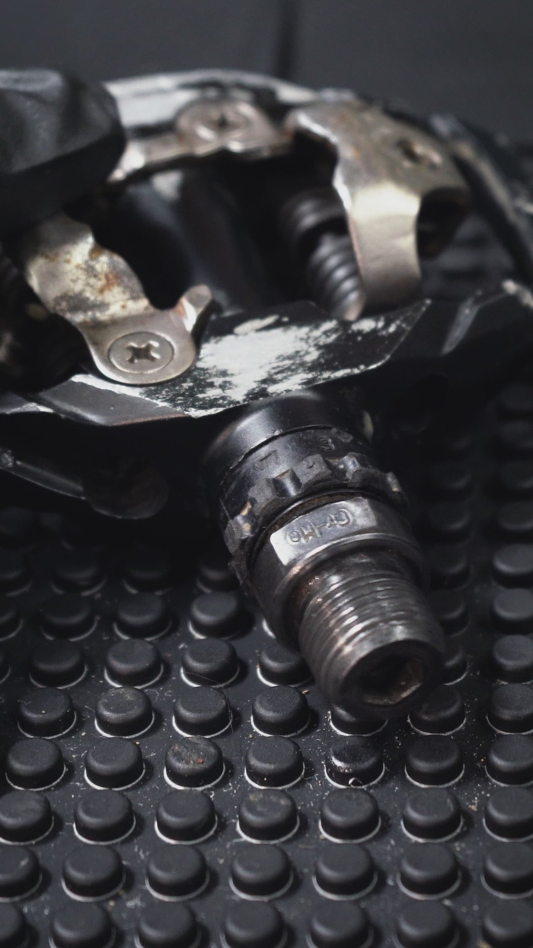 Load video: Lithium Grease (100g)